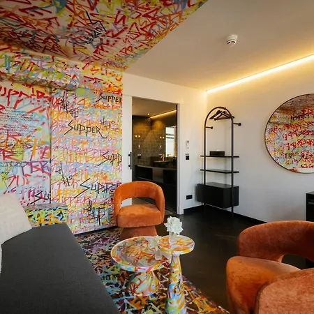 Supper Boutique Hotel